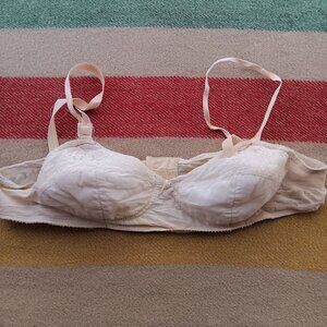 Vintage Bra 34B 34 B Elaine 1950's Mesh Padded Repair Bombshell Mom